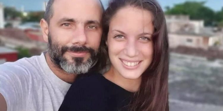 Dictadura cubana detuvo a una pareja de periodistas por participar en las protestas