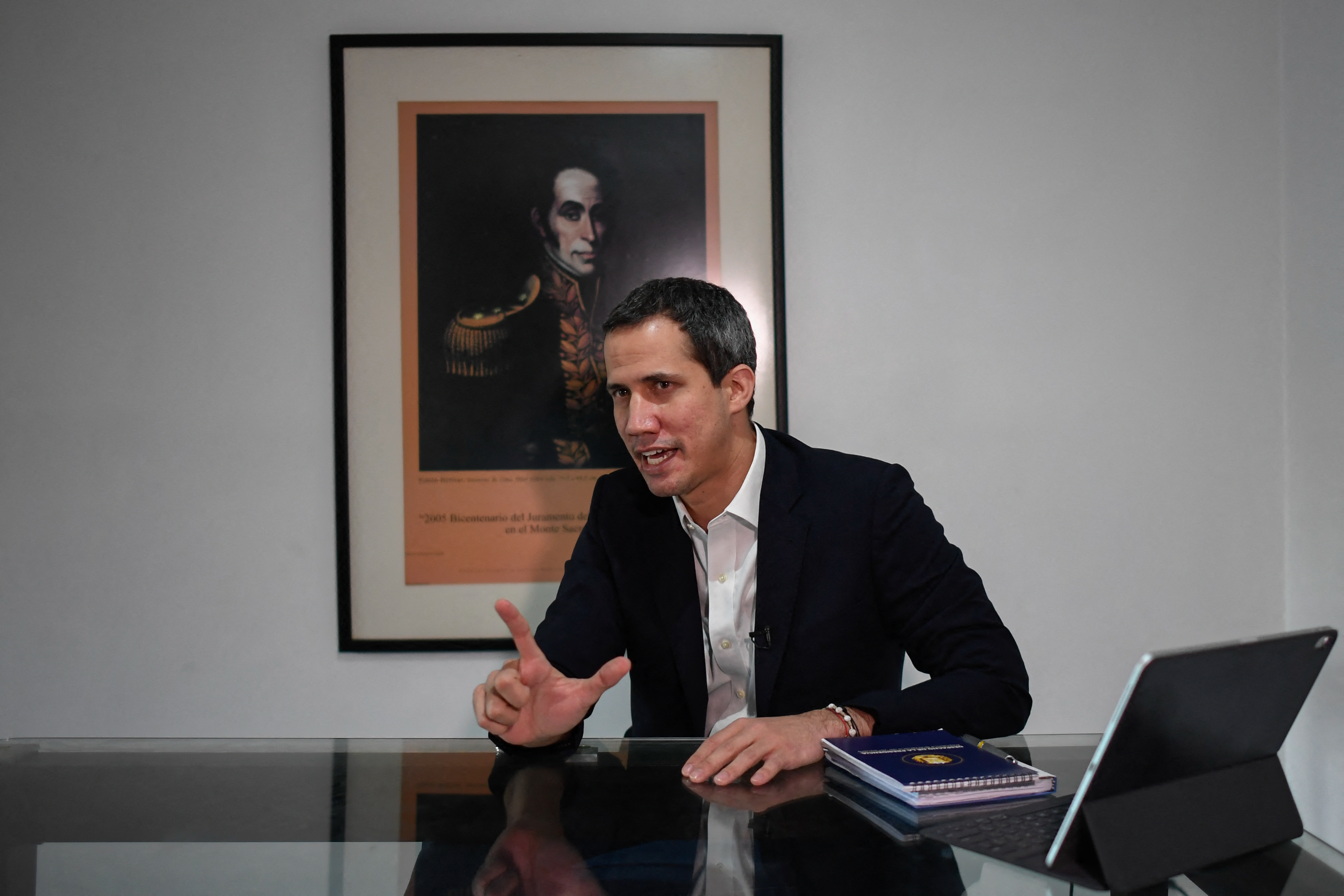 Guaidó continuará su mandato hasta que cese la usurpación de Maduro, como dicta la Constitución