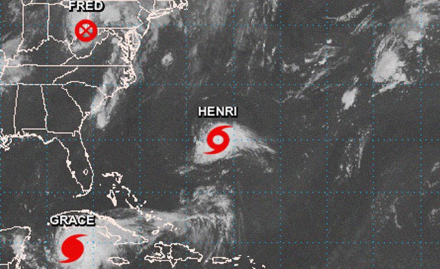 Grace se convierte en huracán en su camino por el Caribe hacia las costas mexicanas