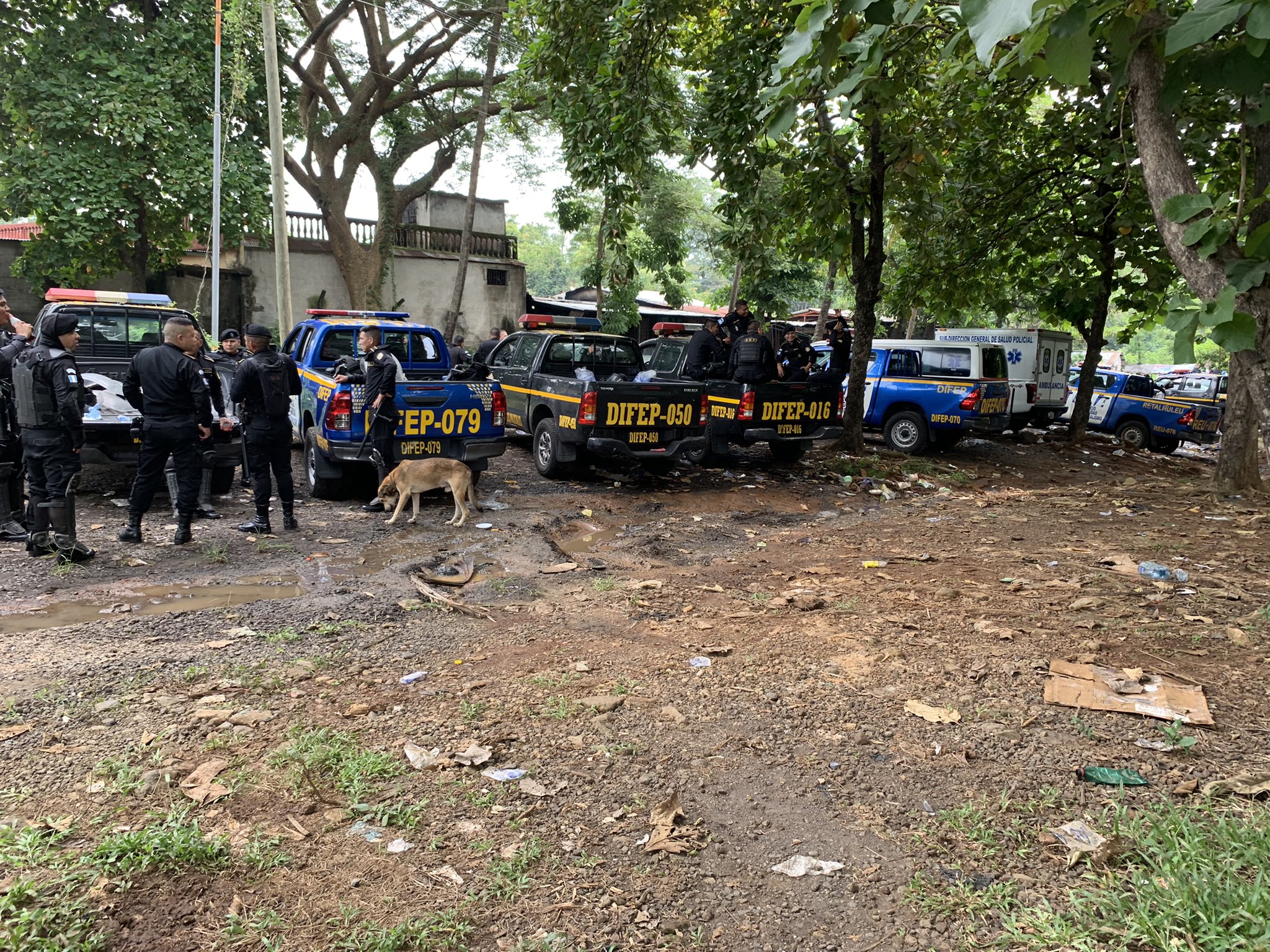 Presos toman de rehenes a 18 guardias en una cárcel de Guatemala (fotos)