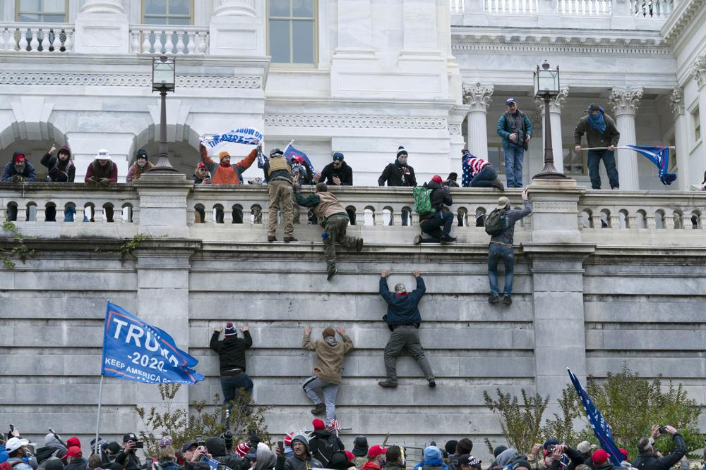 Pentágono borró los mensajes sobre el asalto al Capitolio al marcharse Trump