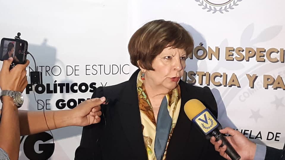 Cecilia Sosa consideró que se debe renovar el Estatuto para la Transición para rescatar la democracia