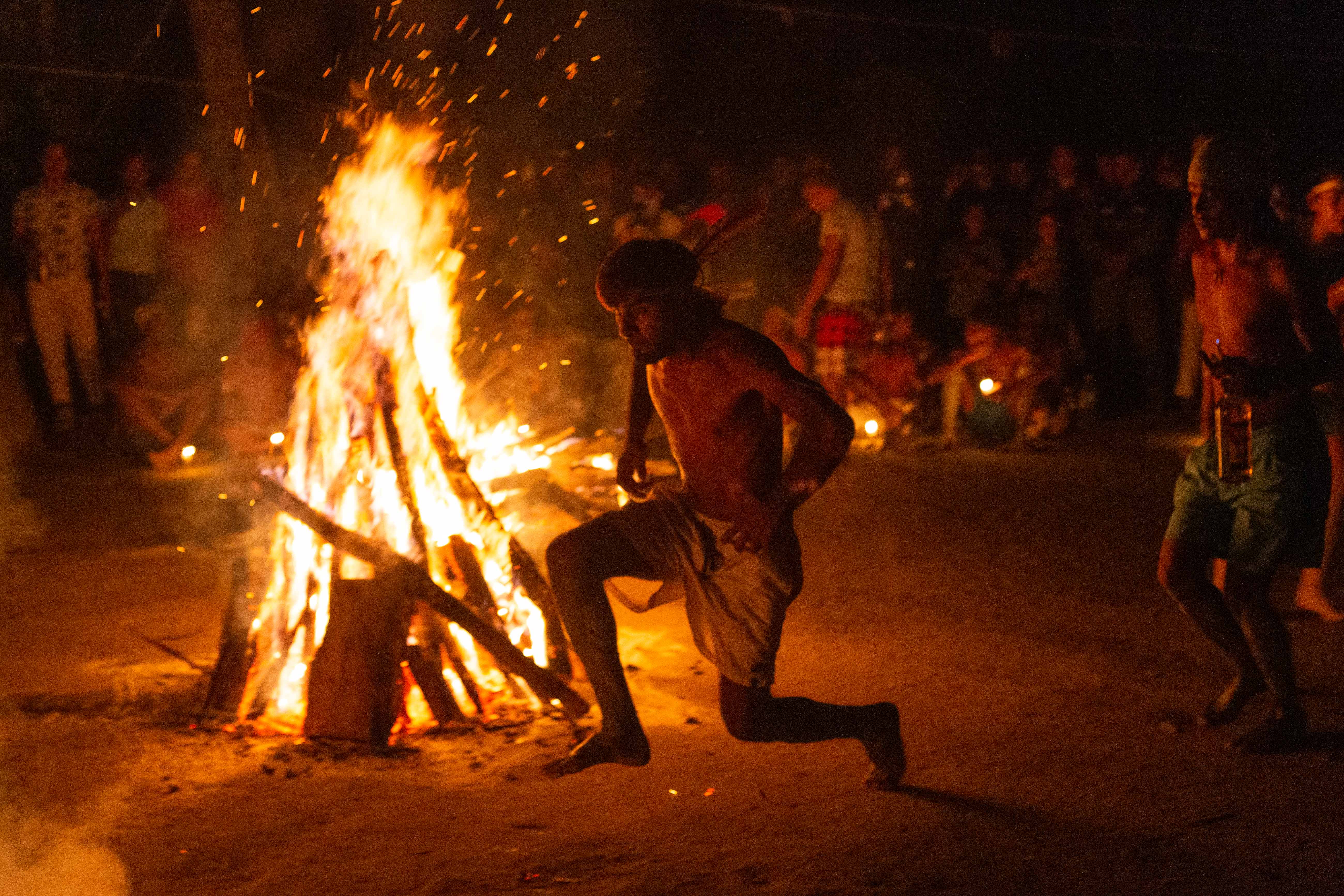 Fuego, tabaco y espíritus para acabar con la pandemia en Venezuela (Fotos)