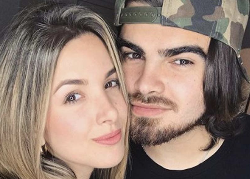 Jonathan Moly y su esposa anuncian la pérdida de su bebé