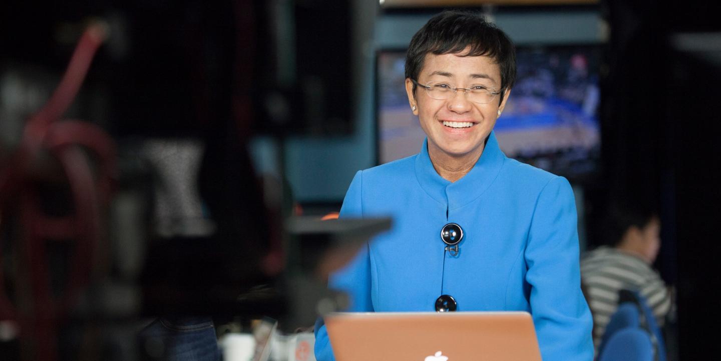 Maria Ressa: La periodista ganadora del premio Nobel de la Paz y fuerte crítica del gobierno de su país