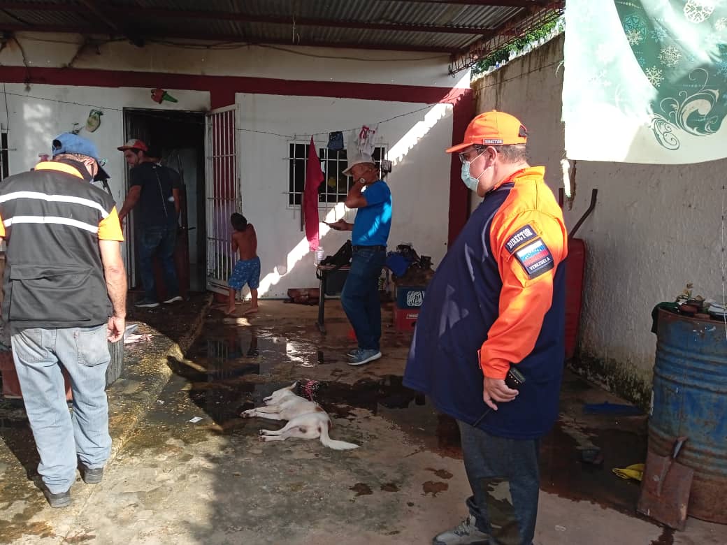 Caída de guaya de alta tensión en Anzoátegui dejó cuatro casas quemadas y dos personas lesionadas (FOTOS)