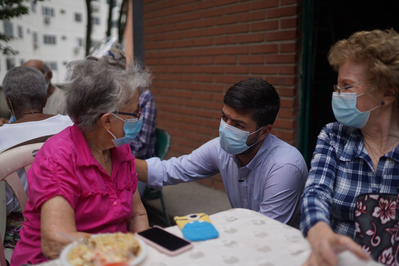 Andrés Schloeter recuperó junto a los vecinos El Comedor Abuela María en Lomas del Ávila