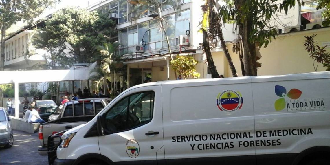 Fuerte custodia policial en la morgue de Bello Monte: Habrían abatido a uno de los delincuentes más buscados del país