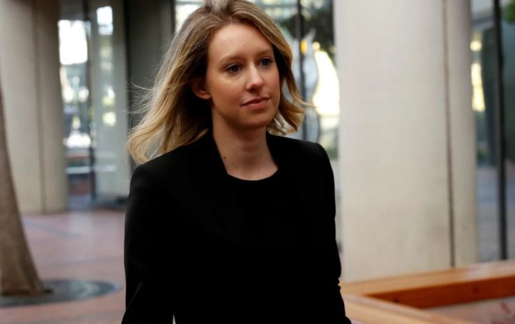 Condenaron por estafa a la fundadora de Theranos, Elizabeth Holmes