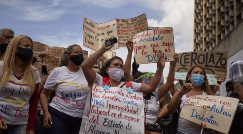 Trabajadores venezolanos denunciaron al menos mil despidos injustificados en el sector educativo de Guárico
