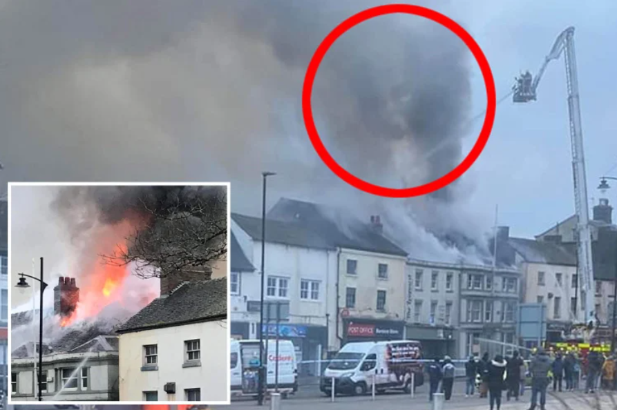 Captan un aterrador rostro durante el incendio del bar “más embrujado” de Inglaterra (Fotos)