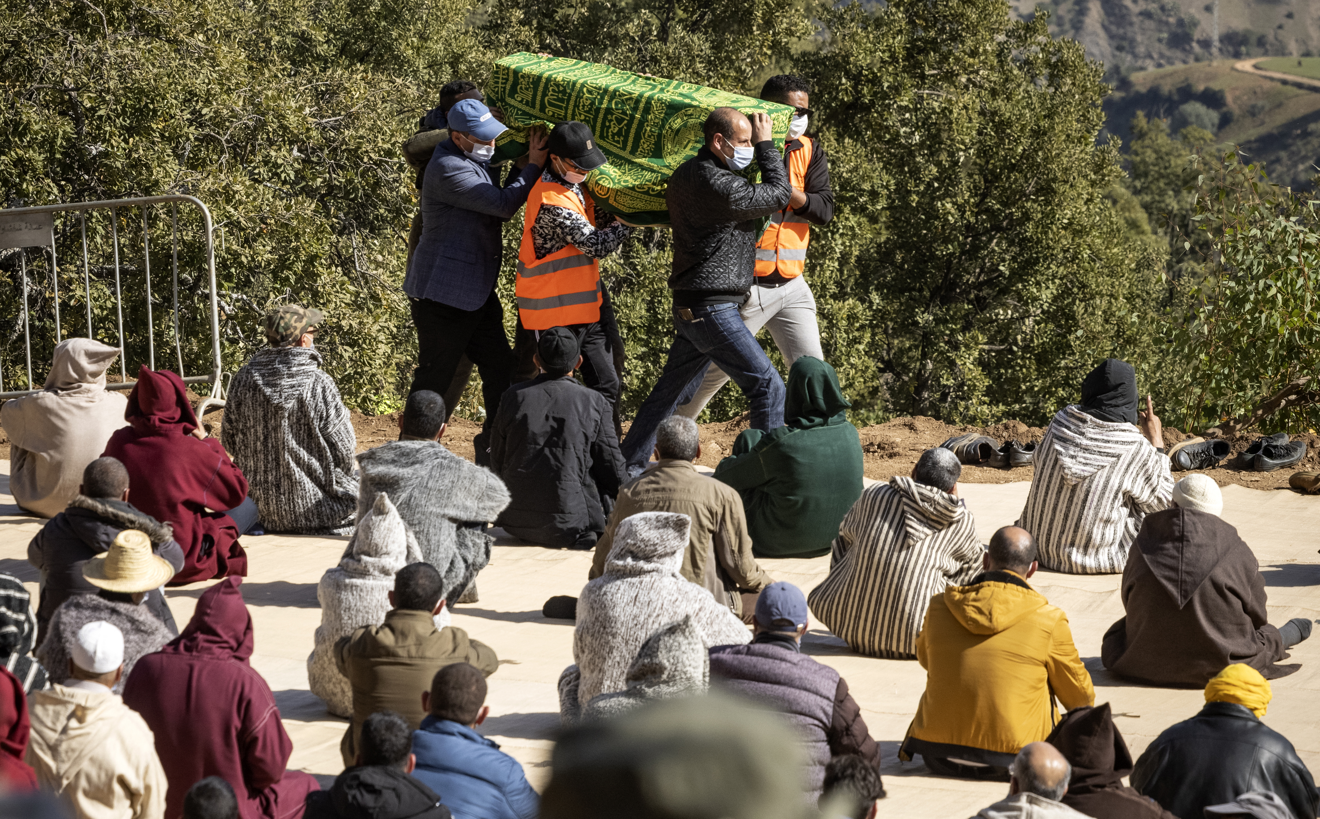 Entierran en Marruecos al pequeño Rayan que murió atrapado en un pozo (FOTOS)