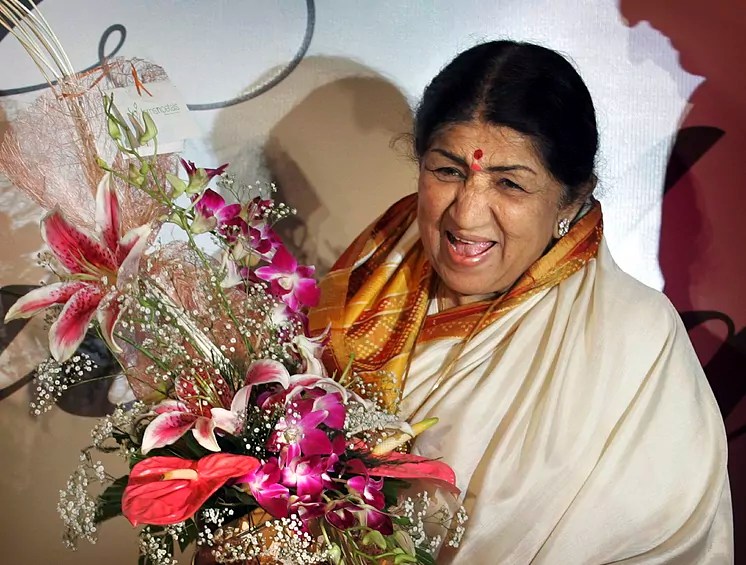 Falleció el “Ruiseñor de la India”, Lata Mangeshkar, a los 92 años de edad