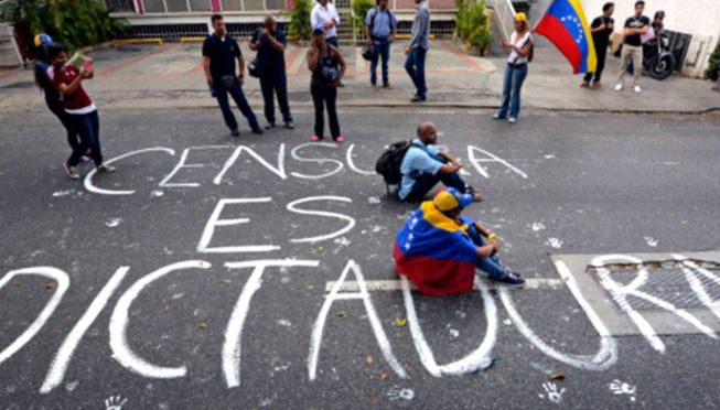 Acceso a la información libre y confiable, un reto lleno de obstáculos para los venezolanos