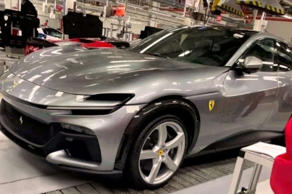 Ferrari suspende su producción para el mercado ruso