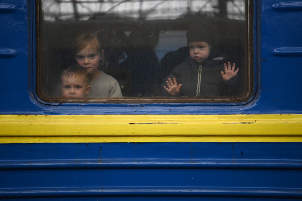 Casi 400 niños muertos o heridos en siete semanas de guerra en Ucrania