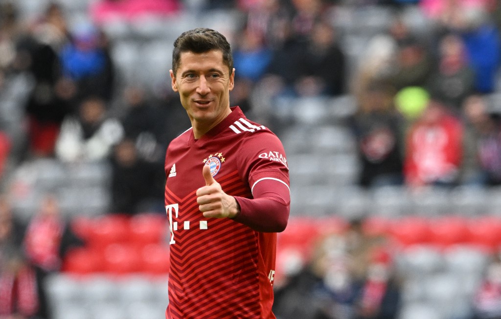 Robert Lewandowski rompió su contrato con Huawei por la situación en Ucrania