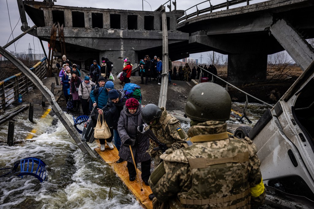 EEUU reveló que funcionarios de Putin supervisan la migración forzada desde Ucrania