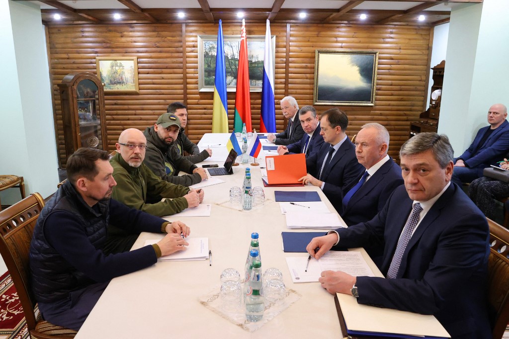 Ucrania anunció resultados positivos sobre corredores humanitarios tras negociaciones