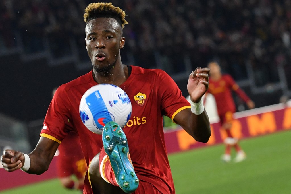 Roma doblegó a Lazio con una goleada en el derbi de la capital italiana