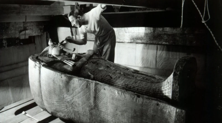 La maldición de Tutankamón que persiguió al descubridor de su tumba hasta la muerte