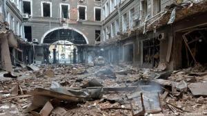 Rusia se retira del norte de Ucrania, tras semanas de devastadores bombardeos