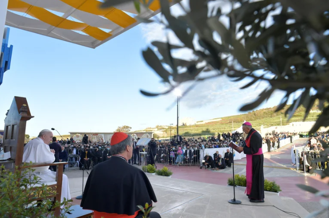 El papa Francisco habló de Putin sin nombrarlo: Una vez más algún poderoso encerrado en intereses nacionalistas provoca conflictos