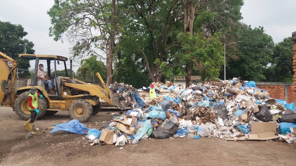 Persiste la putrefacción en hospital Razetti porque la alcaldía de Barinas recoge la basura cuando le da la gana