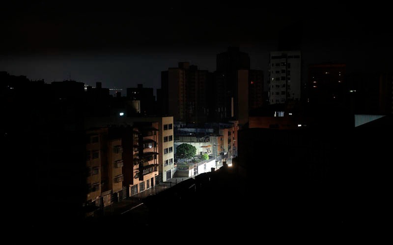 En la zona norte de Anzoátegui “medio” llueve y se va la luz