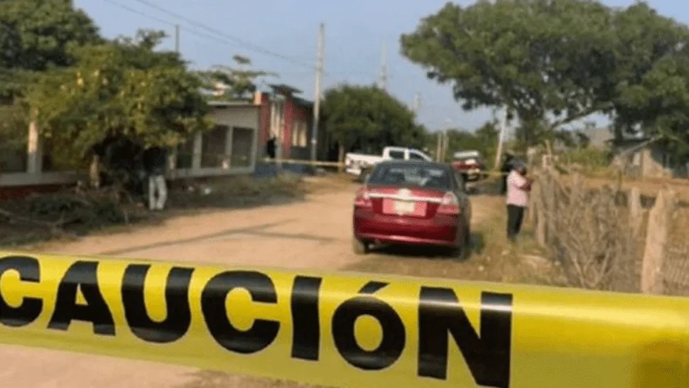 Mató con veneno a sus cuatro hijos y quiso suicidarse cortándose el cuello con un vidrio