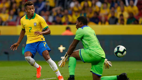 El Benfica logró fichar a la joya brasilera David Neres