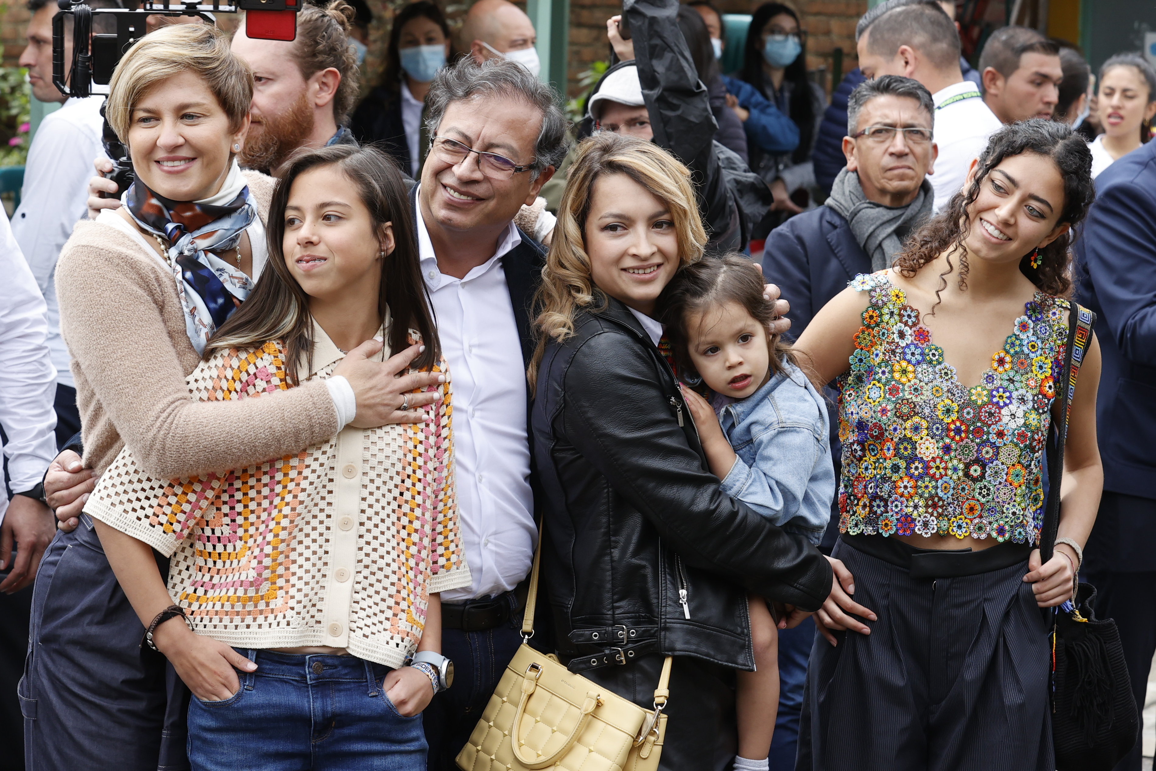 Hija de Gustavo Petro mostró “apoyo” al feminismo tras escandaloso comentario de su madre