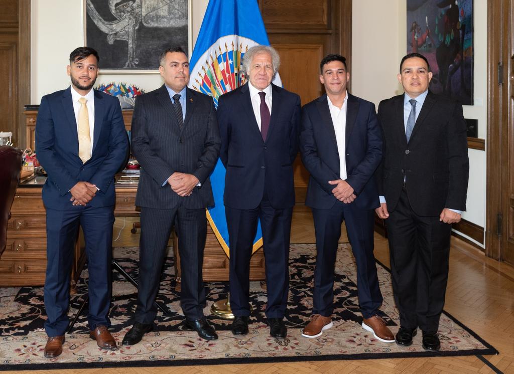 Almagro se reunió con expresos políticos venezolanos víctimas de violaciones de DDHH (Foto)