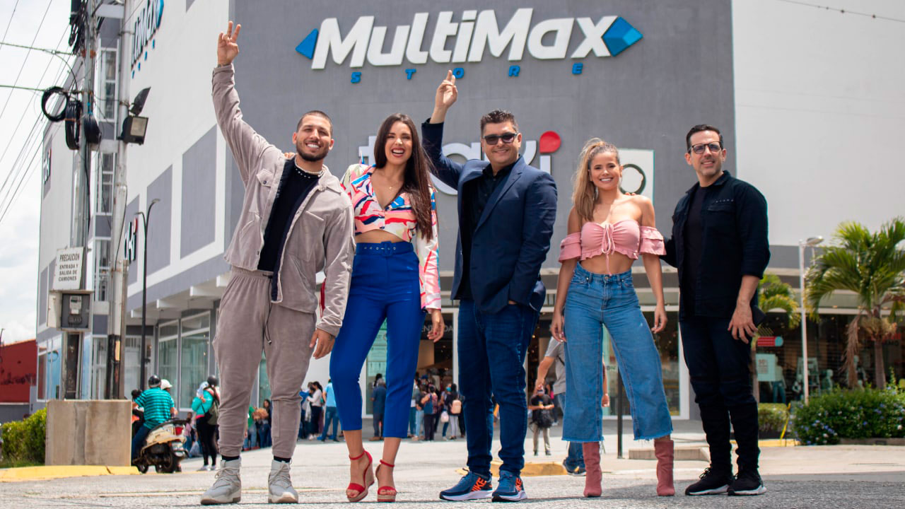 Más de 5 mil personas se apoderaron de la nueva apertura MultiMax en Mérida