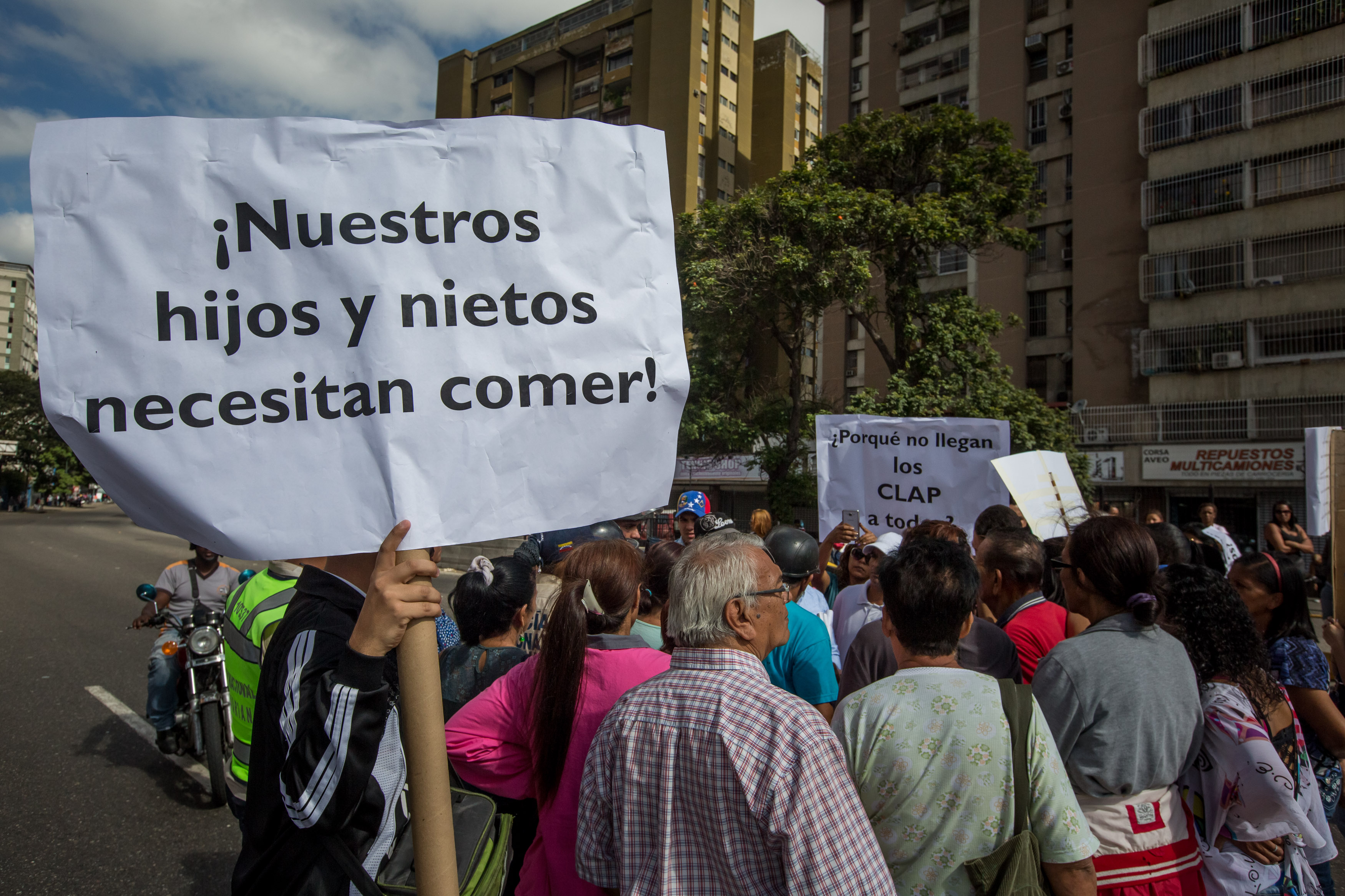 Emergencia humanitaria en Venezuela continuó en 2021 pese a ligera mejoría económica