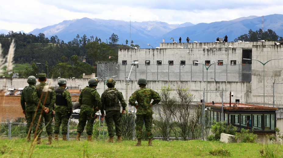 Machetes, cuchillos y armas de fuego en última masacre carcelaria de Ecuador