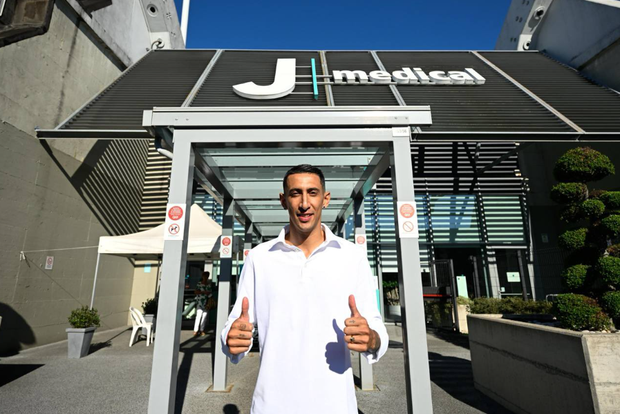 Di María firmó con la Juventus mientras Pogba aterrizaba en Turín