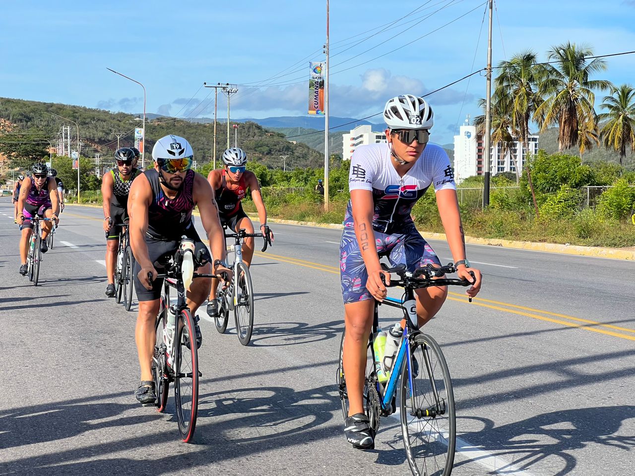 Más de 100 atletas participaron en el V Triatlón Olímpico Ciudad Cumaná 2022