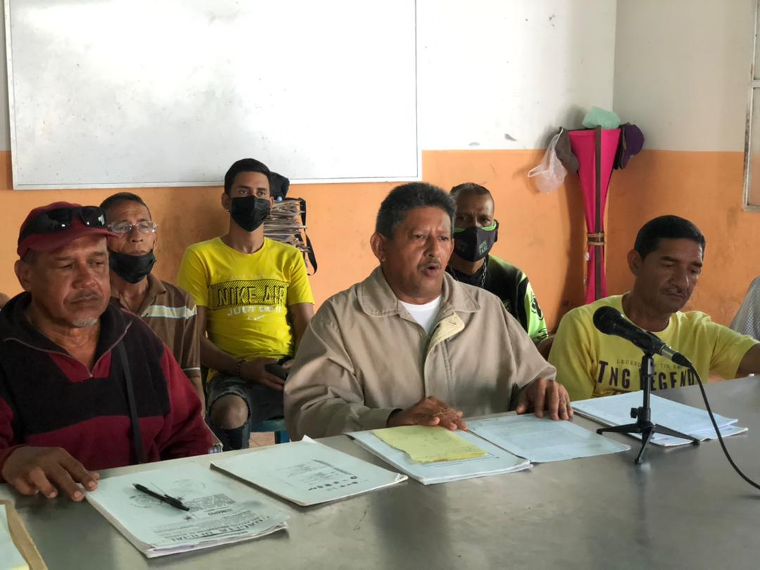 Sin HCM ni seguro funerario: trabajadores de la gobernación chavista en Guárico están “a la buena de Dios”