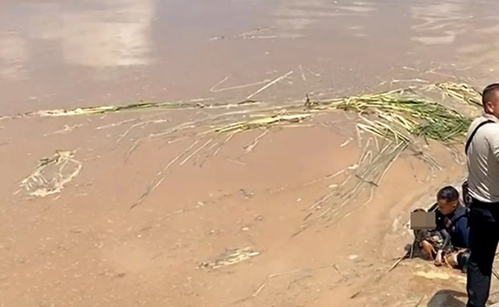 Luchó para mantenerse a flote: El rescate milagroso de un venezolano atrapado en la corriente de Río Bravo