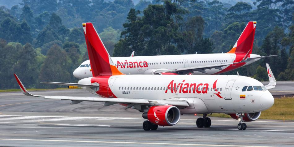 Vuelo Bogotá-Londres tuvo que aterrizar de emergencia en isla del Atlántico