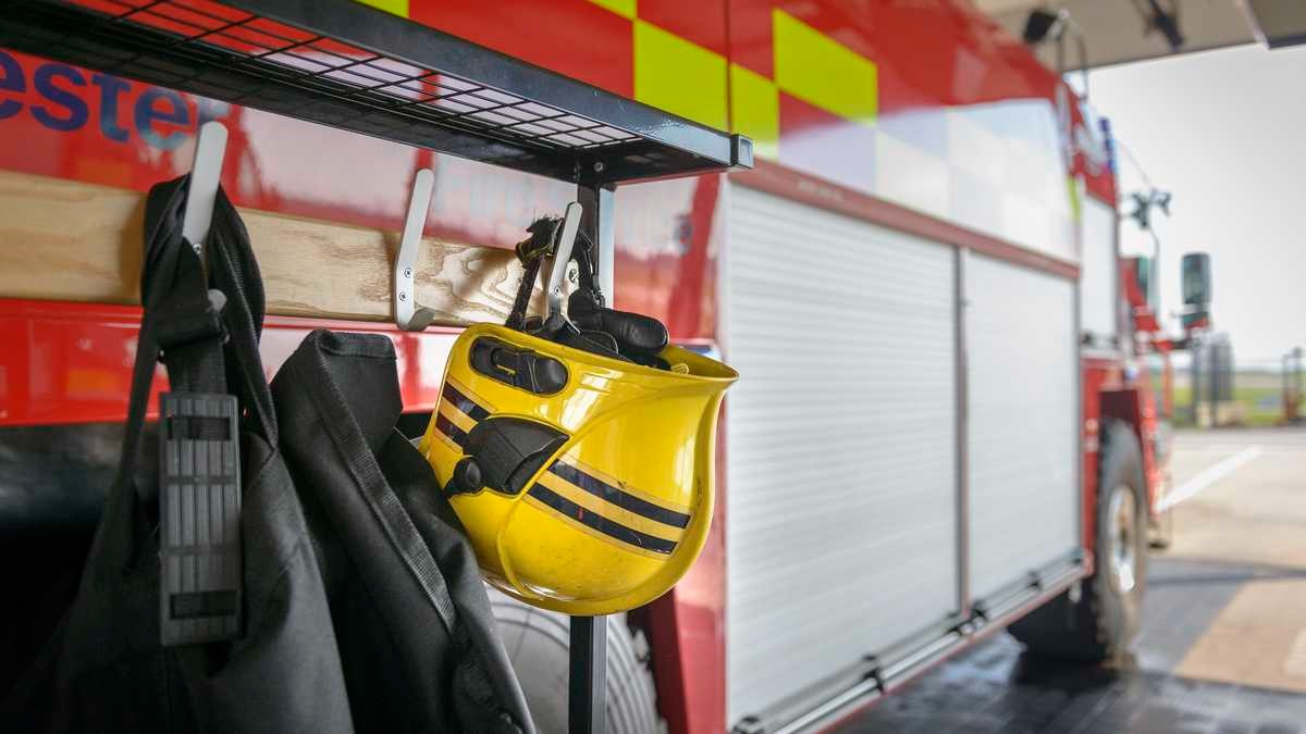 Pánico y retrasos en vuelos tras incendio de Burger King en el aeropuerto de Orlando