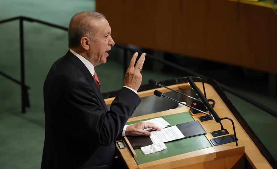 Erdogan dice que Suecia “no debe esperar” el apoyo de Turquía a la candidatura de la Otan