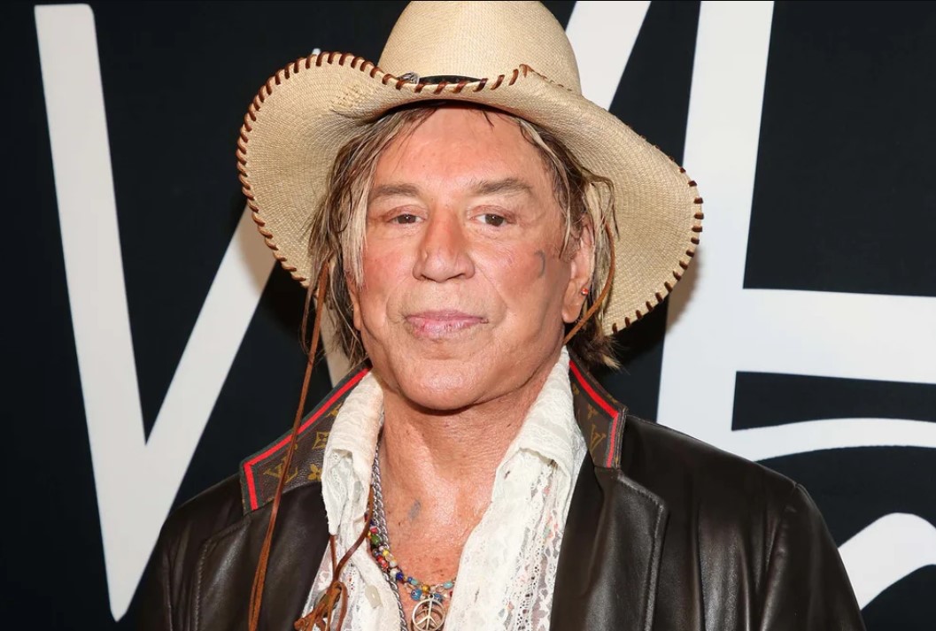 Mickey Rourke cumple 70 años: la caída del sex symbol de los 80 y su adicción a las cirugías estéticas