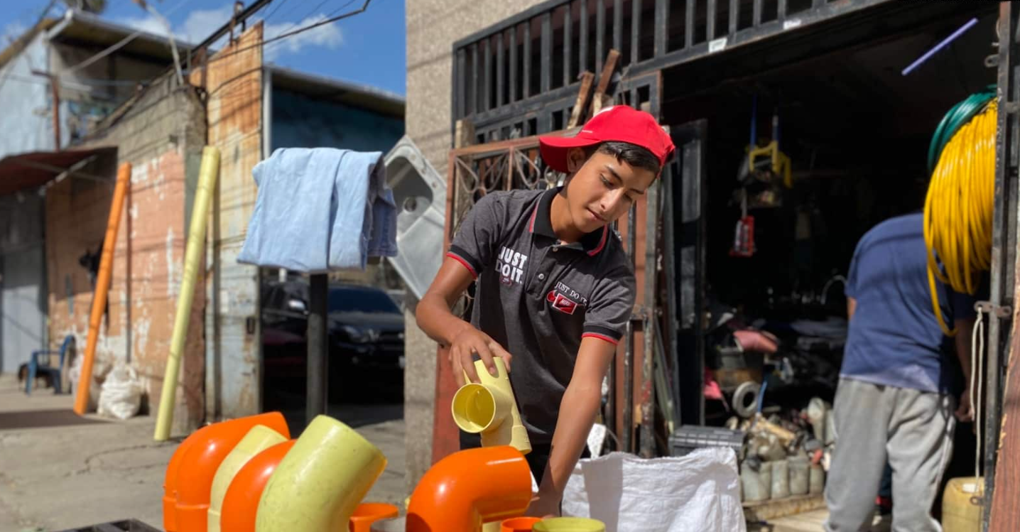 Trabajo adolescente en Venezuela aporta al ajustado presupuesto familiar (Video)