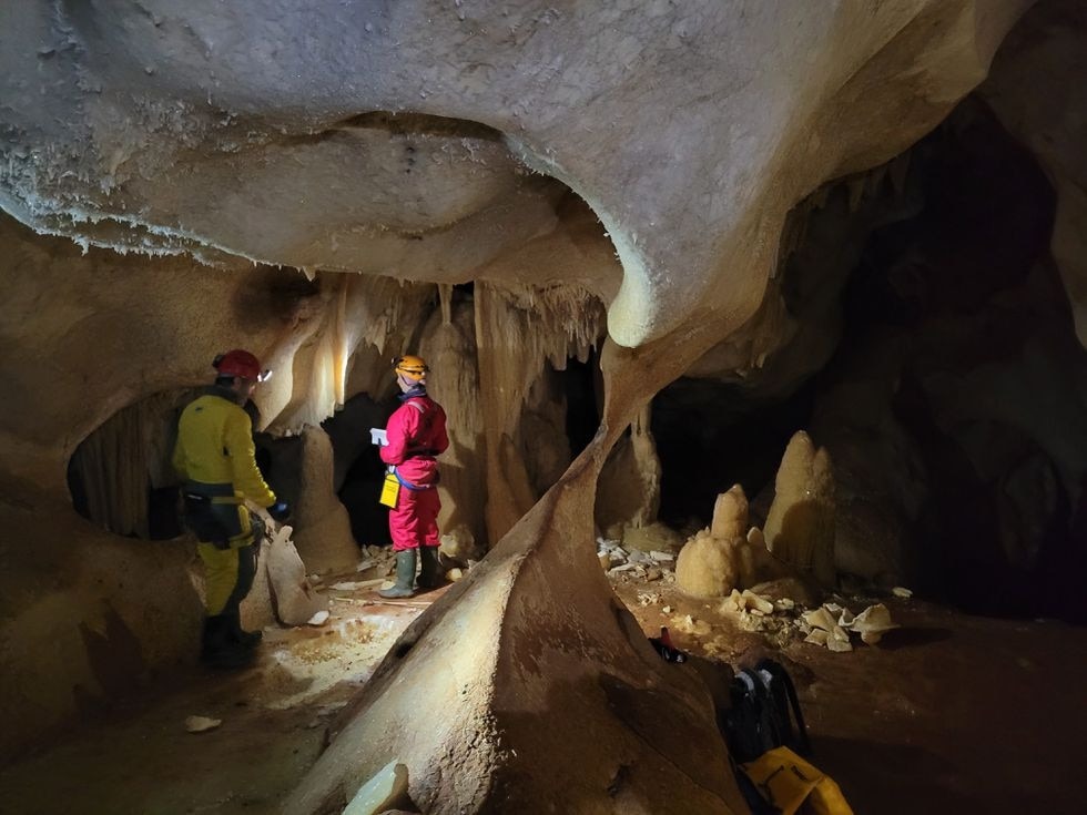 La “catedral” subterránea acechada por la dinamita