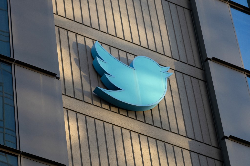 Twitter despide a “cerca del 50%” de sus empleados en el mundo