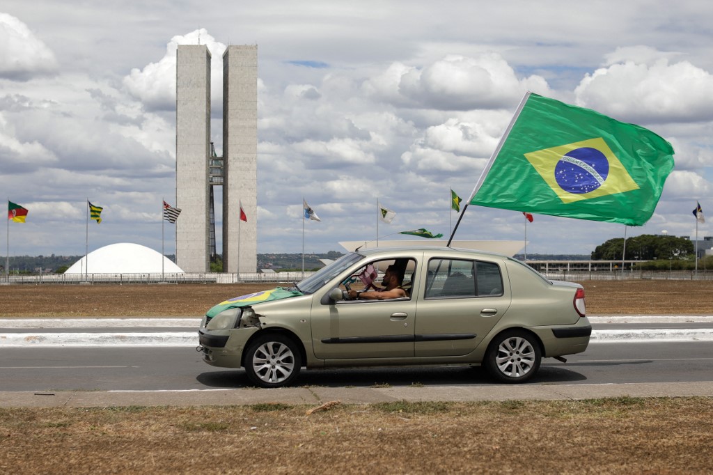 Colegios electorales cerraron en Brasil tras balotaje entre Lula y Bolsonaro