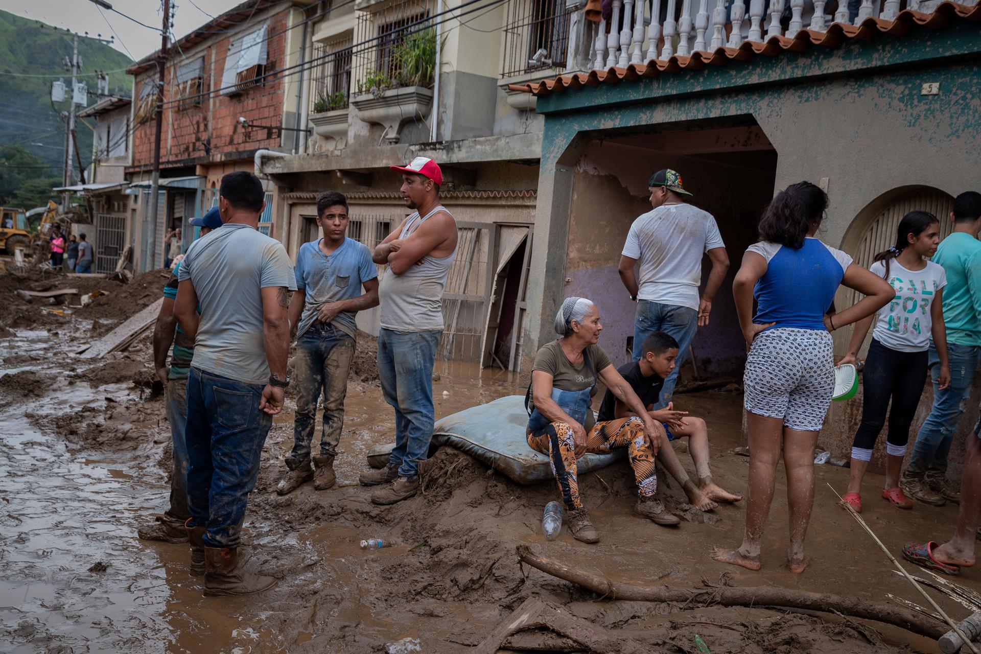 Las IMÁGENES más conmovedoras de la tragedia de Las Tejerías