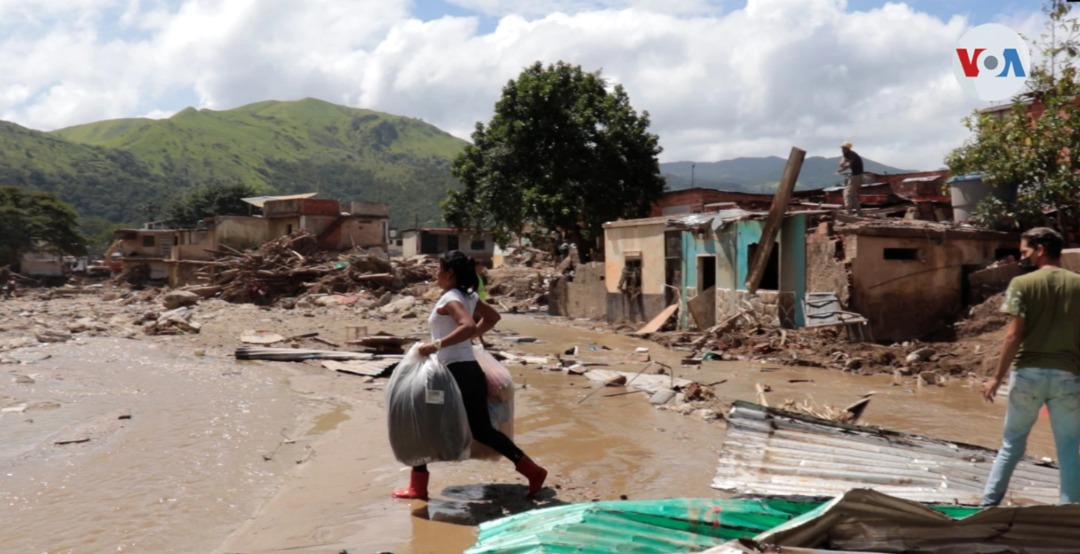 ¿Cómo son los días entre los escombros de una tragedia en Venezuela?